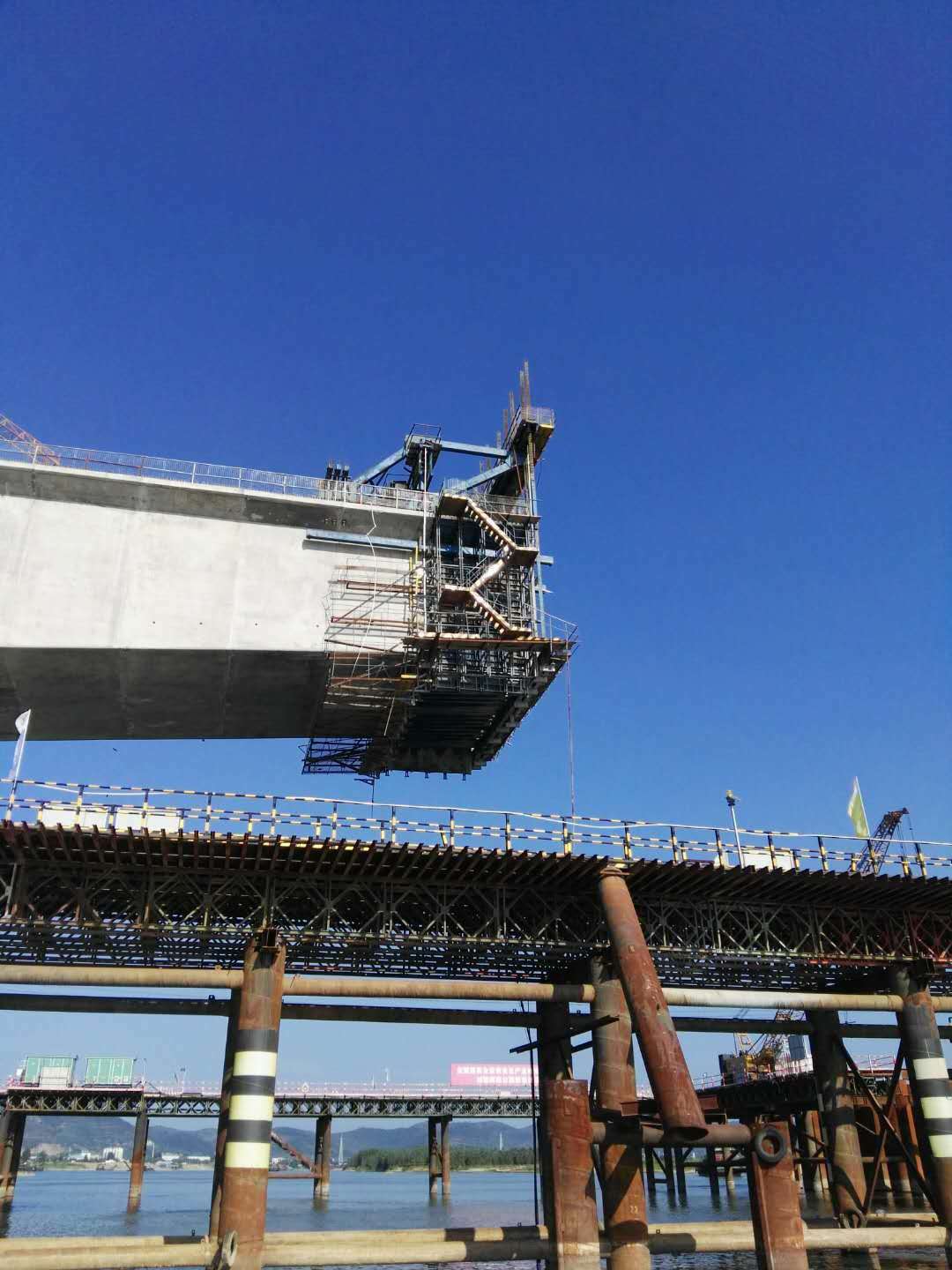 連續(xù)梁張拉、壓漿技術(shù)交底